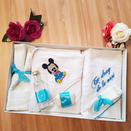 Trusou pentru botez cu Mickey Mouse